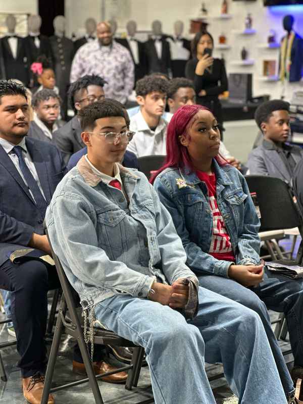 Real stories, real impact — Dress for Success workshop moments. — photo 5