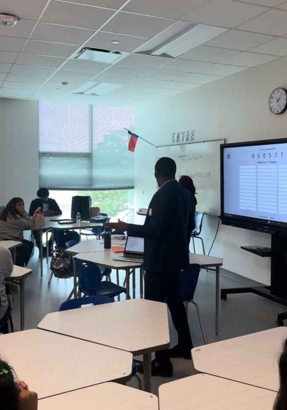 Dress for Success workshops across North Texas school districts — in photos. — photo 13